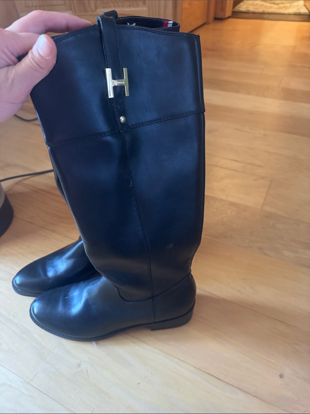 Tommy Hilfiger riding boots like new - Picture 2 of 2